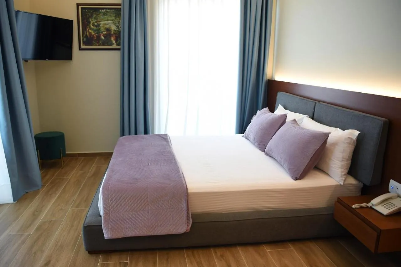 6 Milje Hotel Ksamil 4*,  Albanien