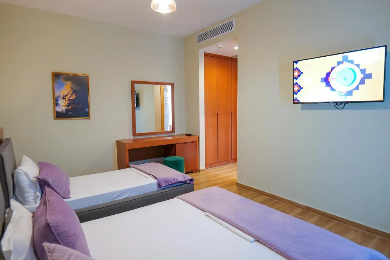 6 Milje Hotel Ksamil 4*,  Albanien