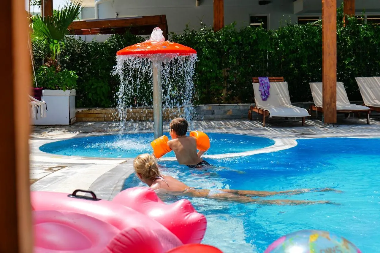 6 Milje Hotel Ksamil Albanien