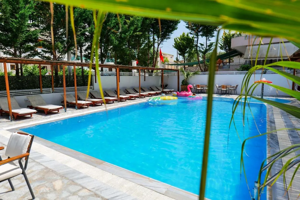 6 Milje Hotel Ksamil 4*,  Albanien