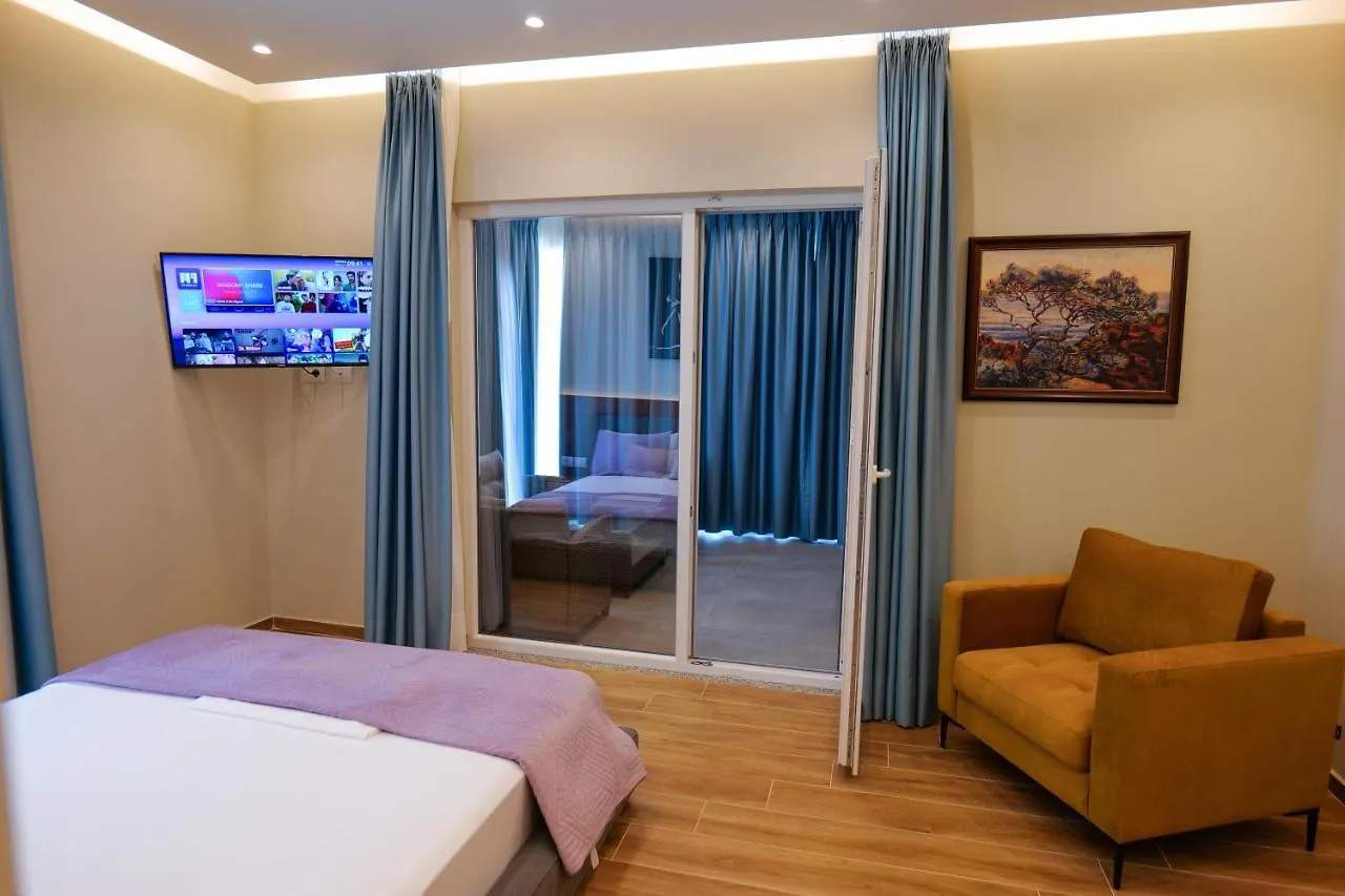 6 Milje Hotel Ksamil 4*,